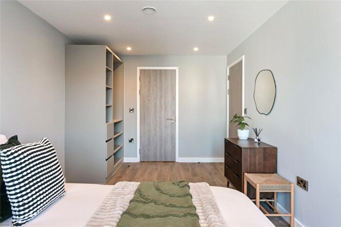 2 Bedroom Apartment To Rent In Spinners Yard, Skinner Ln, LS7