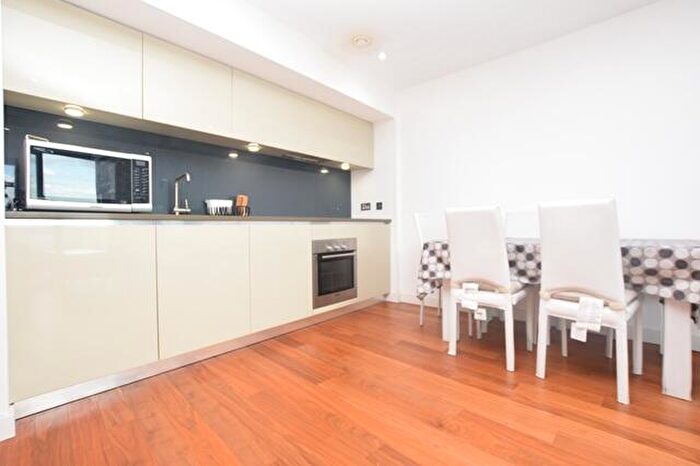 2 Bedroom Apartment To Rent In City Lofts St. Pauls, St. Pauls Square, Sheffield, S1