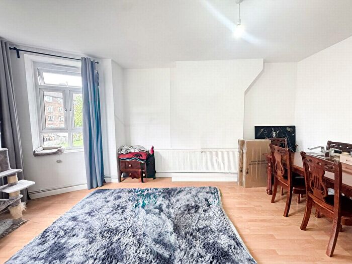 4 Bedroom Flat To Rent In Runnymede House, Homerton Road, Homerton, E9