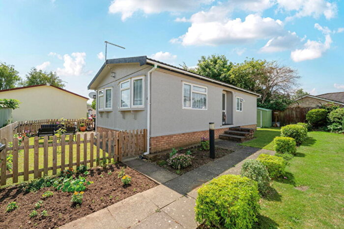 2 Bedroom Park Home For Sale In New Orchard Park, Victoria Street, Littleport, Cambs, CB6