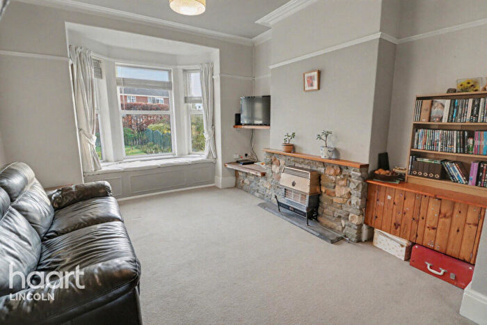 3 Bedroom Semi-Detached House For Sale In High Street, Reepham, LN3