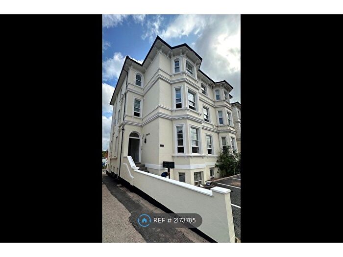 1 Bedroom Flat To Rent In Ruskin House, Tunbridge Wells, TN4