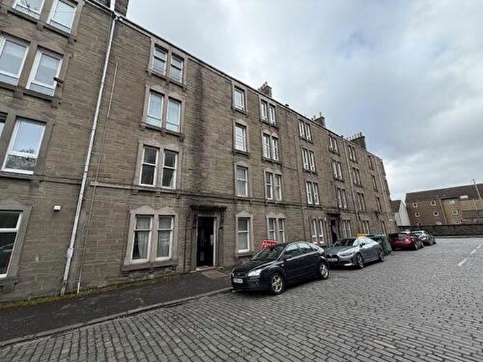 1 Bedroom Flat To Rent In Malcolm Street, Dundee, DD4