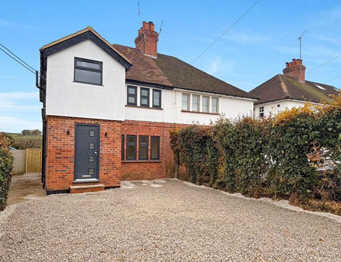 3 Bedroom Semi Detached House To Rent In Whyteladyes Lane, Cookham, SL6