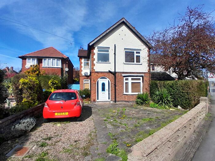 3 Bedroom Detached House For Sale In Park Road, Loughborough, LE11