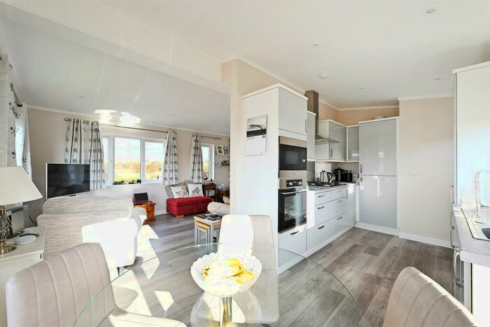 2 Bedroom Retirement Property For Sale In Bent Lane, Staveley, Chesterfield, S43