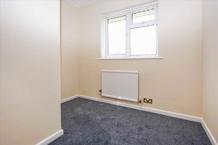 3 Bedroom End Of Terrace House For Sale In Pantile Row, Langley, SL3