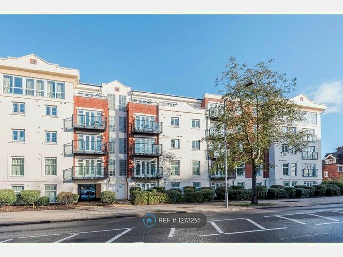 2 Bedroom Flat To Rent In Hardwick House, Bromley BR2