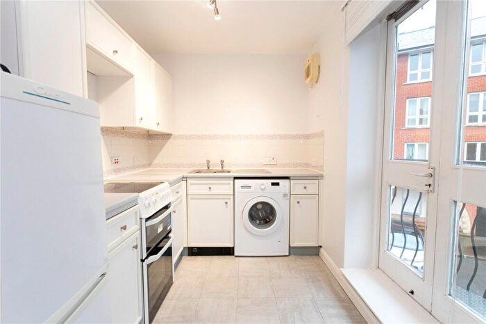 1 Bedroom Apartment To Rent In Garter Way, Canada Water, London, SE16