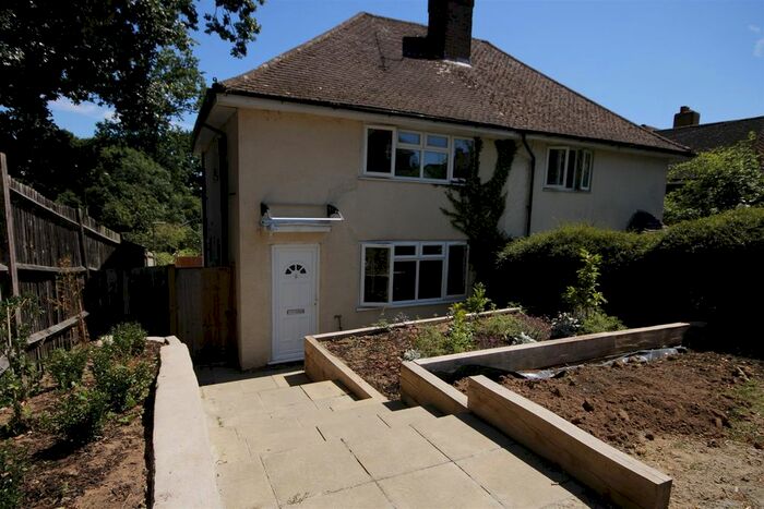 4 Bedroom Semi-Detached House To Rent In Woodside Road, Guildford, GU2