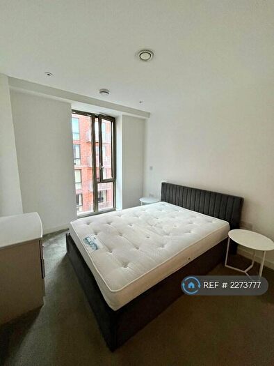 2 Bedroom Flat To Rent In Block C, Salford, M5