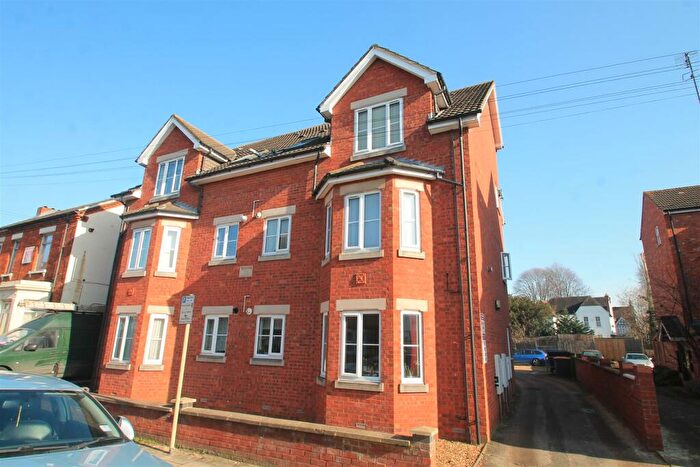 Studio To Rent In Claydon Court, Foster Hill Road, Bedford, MK40