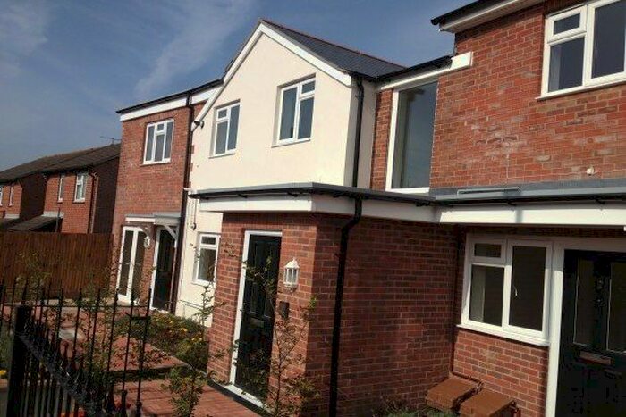 2 Bedroom Flat To Rent In Freshfield Road, Southampton, SO15