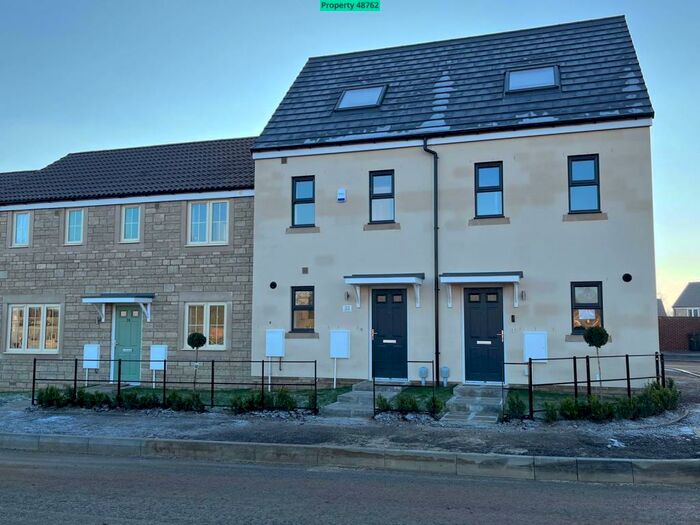 3 Bedroom Terraced House To Rent In Sillars Green, Malmesbury, SN16