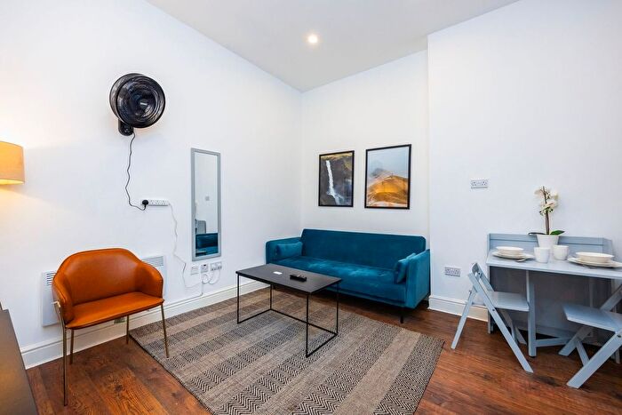 1 Bedroom Flat To Rent In Kensington, SW5