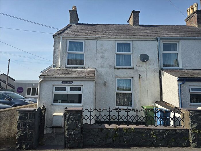 3 Bedroom Semi-Detached House For Sale In Station Road, Llanrug, Caernarfon, Gwynedd, LL55