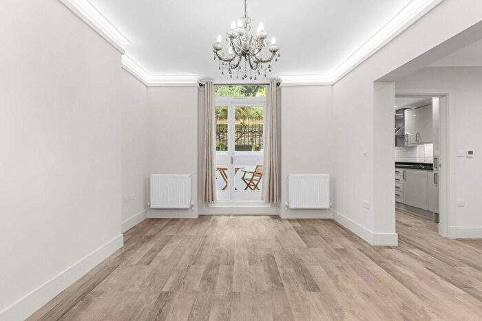 1 Bedroom Flat To Rent In Cathcart Road, SW10