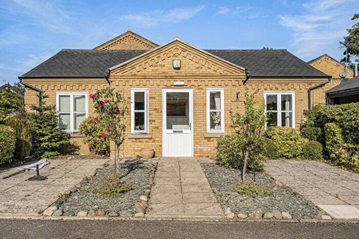 1 Bedroom Apartment For Sale In Beaumont Village, Alexandra Road, Aldershot, Hampshire, GU11