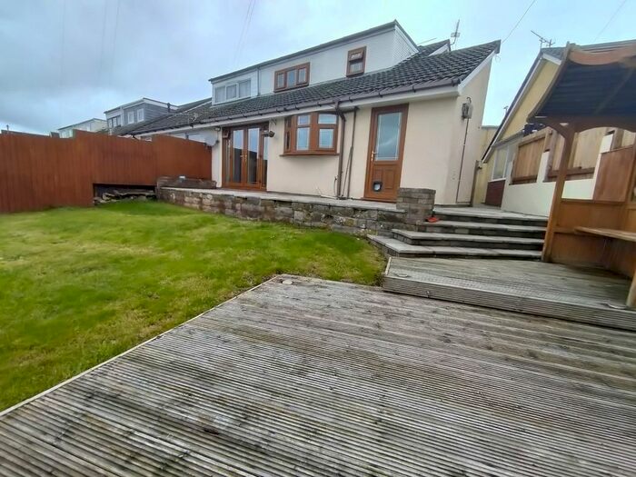 5 Bedroom Semi-Detached House To Rent In The Links, Trevethin, Pontypool, NP4