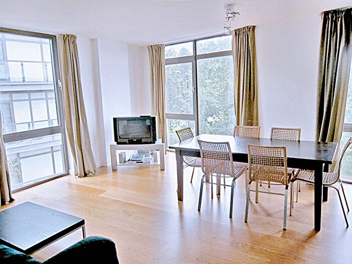 2 Bedroom Flat To Rent In Union Park, London, SE10