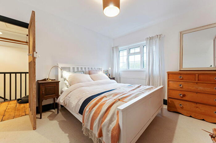 3 Bedroom Terraced House For Sale In Edgam Place, Quidhampton, SP2