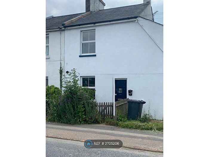 3 Bedroom Terraced House To Rent In South Road, Hailsham, BN27