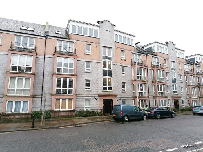 2 Bedroom Flat To Rent In Union Grove, Aberdeen, AB10