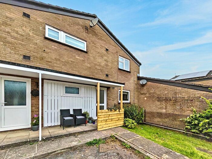 3 Bedroom Flat For Sale In Boyes Close, Halberton, Tiverton, EX16