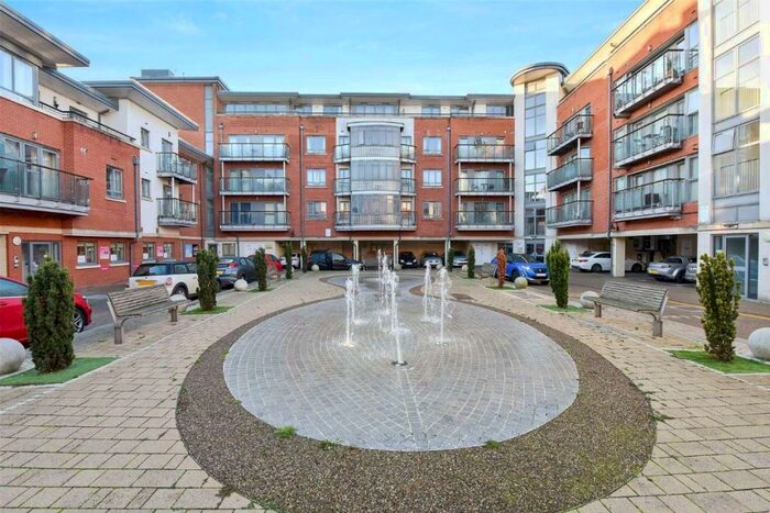 2 Bedroom Flat To Rent In New Street, Chelmsford, CM1