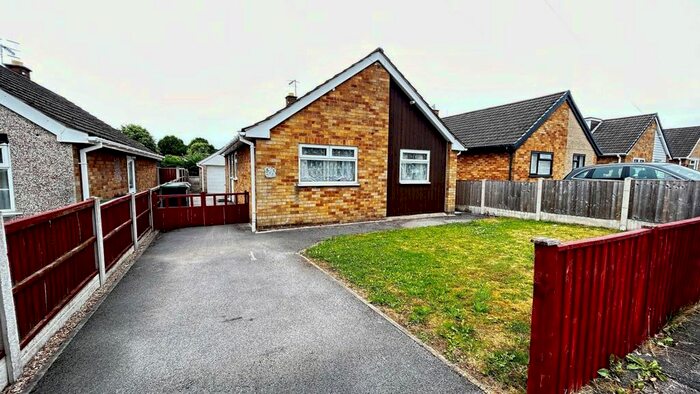 2 Bedroom Bungalow To Rent In Park Crescent, Eastwood, Nottingham, NG16