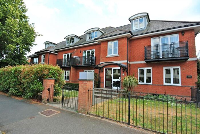 2 Bedroom Apartment For Sale In Pond House, Abbey Road, Chertsey, KT16