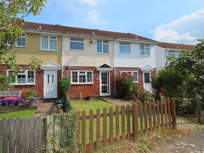 2 Bedroom Terraced House To Rent In Hodges Walk, Torrington, EX38