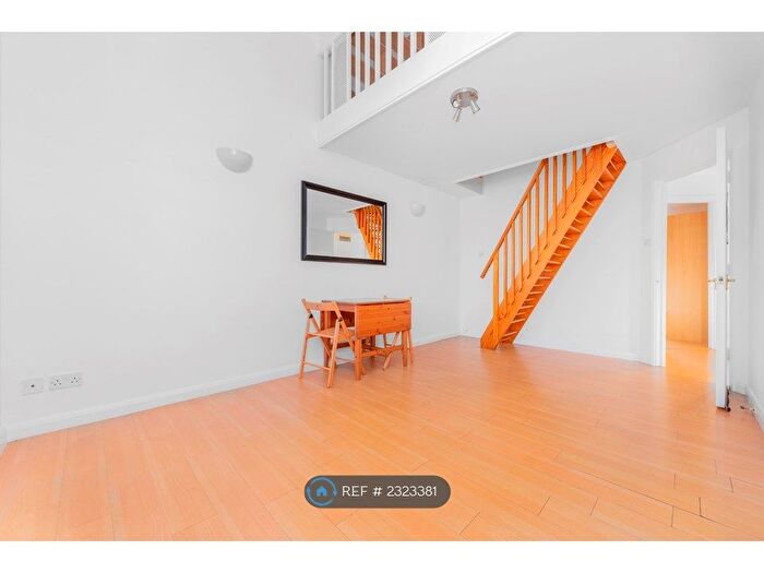 1 Bedroom Flat To Rent In Marlborough Lodge, Whitechapel, E1