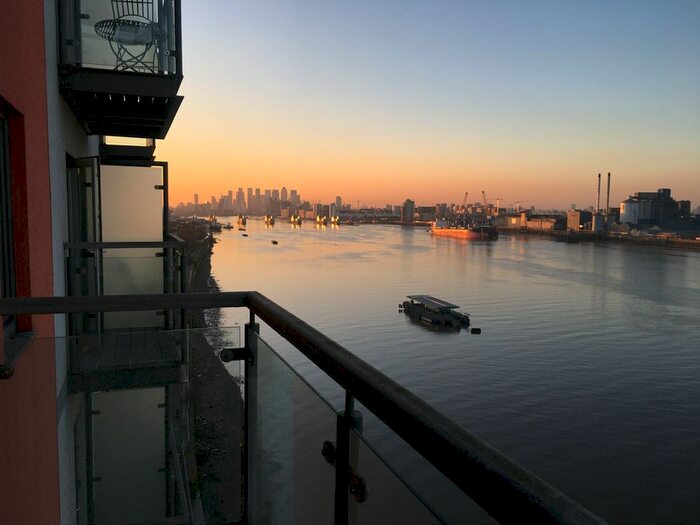 2 Bedroom Flat To Rent In Mast Quay, Woolwich Church Street, SE18