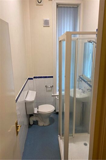 2 Bedroom Flat To Rent In Bedroom Flat In Bournemouth, BH1