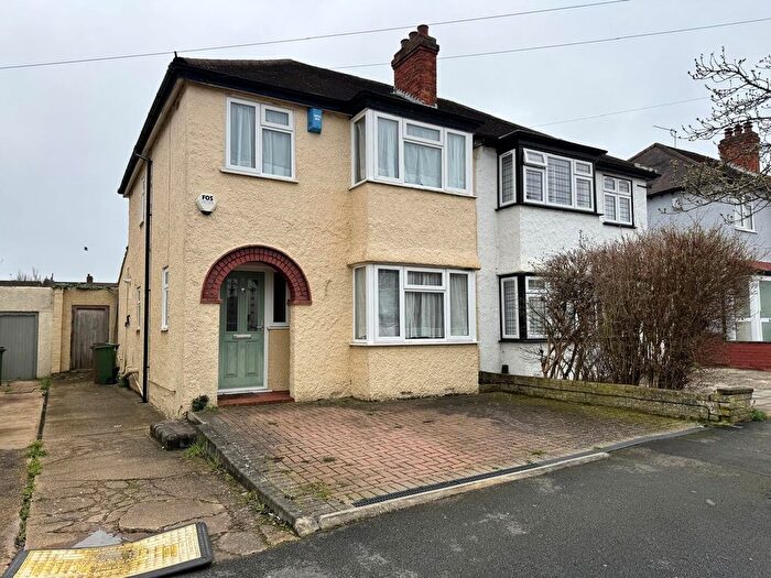 3 Bedroom Semi Detached House For Sale In , Tonfield Road, Sutton, Surrey, SM3