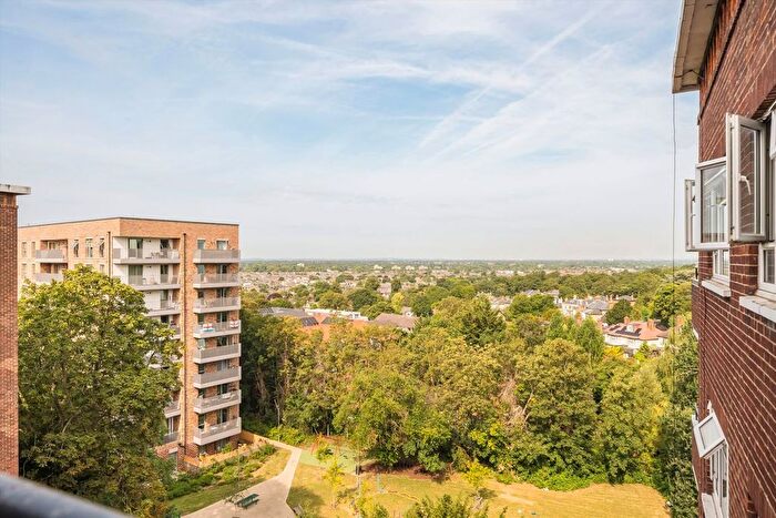 Studio To Rent In Cumberland House, Kingston Upon Thames, KT2