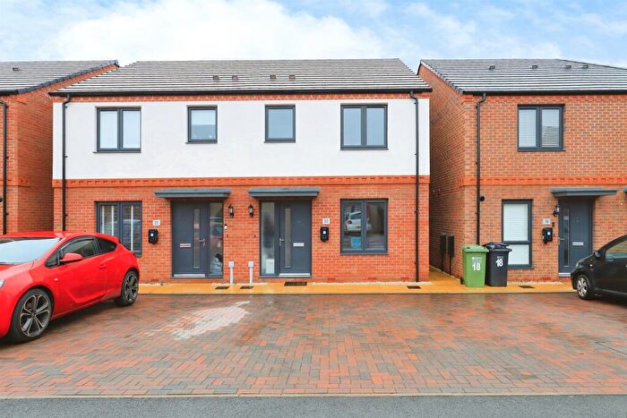 3 Bedroom Semi-Detached House For Sale In The Links, Stourport-On-Severn, DY13