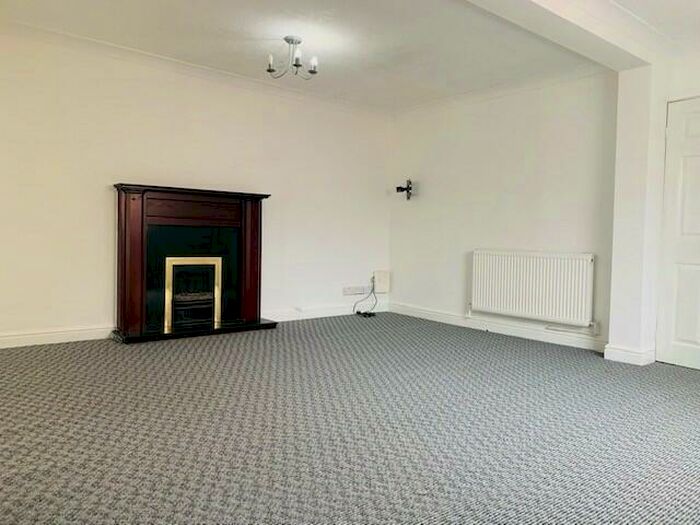 3 Bedroom House To Rent In Freeman Drive, Sutton Coldfield, B76