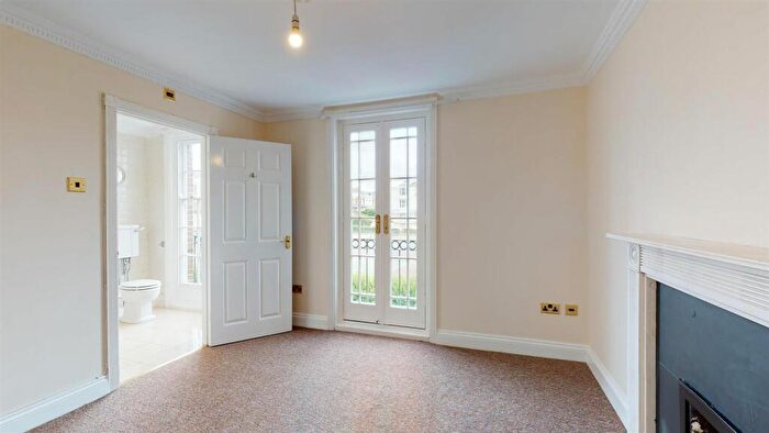 4 Bedroom House To Rent In Spencer Square, Ramsgate, CT11