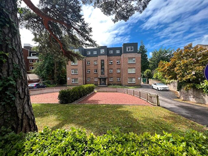 1 Bedroom Apartment To Rent In Branksome Wood Road, Bournemouth, BH4