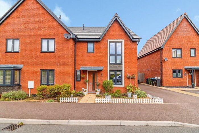 3 Bedroom Semi-Detached House For Sale In Sulman Grove, Glebe Farm, Milton Keynes, MK17