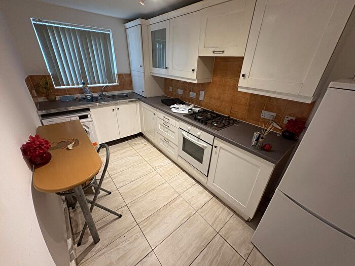 2 Bedroom Apartment To Rent In Burlington House, Waterside Drive, B18