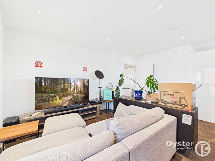 2 Bedroom Flat To Rent In Brannigan Way, Hallington Court, HA8