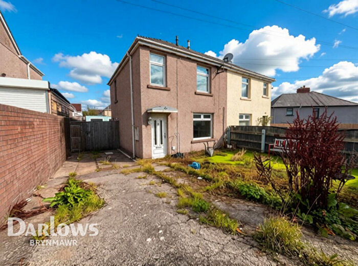3 Bedroom Semi-Detached House For Sale In Emlyn Avenue, Ebbw Vale, NP23