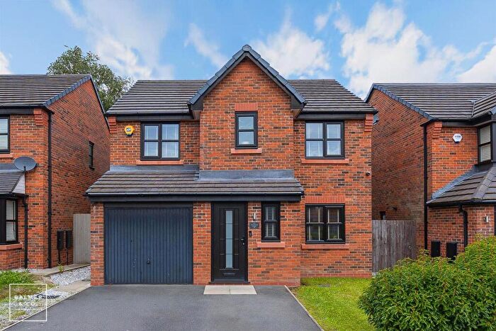 4 Bedroom Detached House For Sale In Bee Fold Lane, Atherton, M46