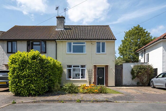 3 Bedroom Semi Detached House For Sale In Bancroft Close, Cambridge, CB1
