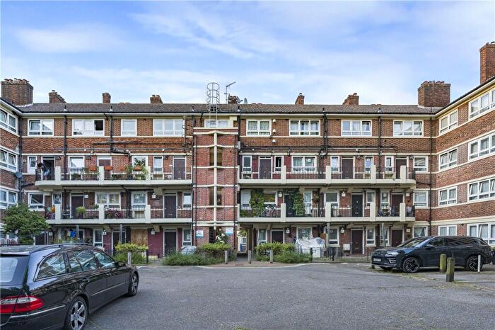 2 Bedroom Apartment For Sale In Adams Gardens Estate, London, SE16