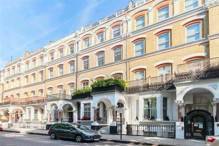 1 Bedroom Flat To Rent In Old Brompton Road, London, SW5
