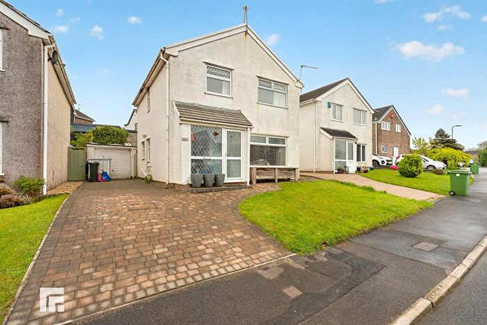 3 Bedroom Detached House For Sale In Pentwyn, Radyr, CF15